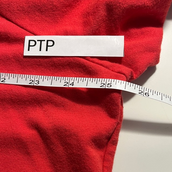 #19 D & Co. Dress- Vibrant Red Knit with Gold Buttoned Sleeve Sz 1X - Picture 9 of 11